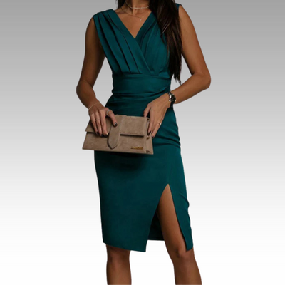 Regalia™ – Elegancka Dopasowana Sukienka z Dekoltem w Szpic i Rozcięciem