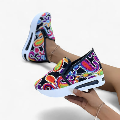 Zerina™ – Haftowane buty – Eleganckie i Wygodne